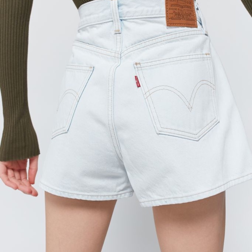 Levi's Wide-leg, mid-length women's shorts